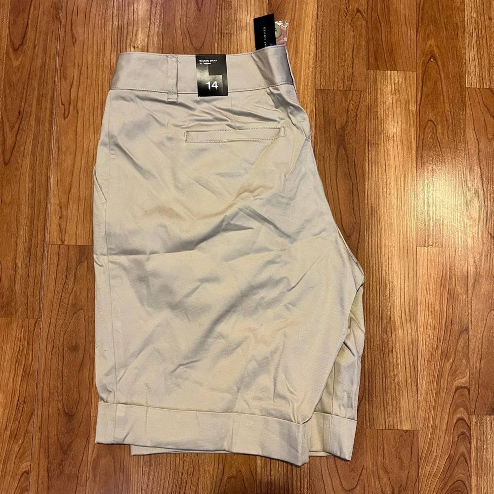 🆕 NWT The Limited khaki walking shorts, 14